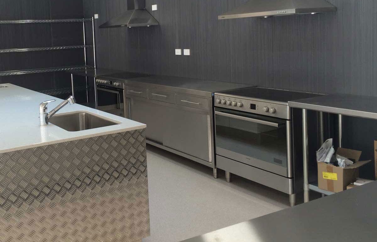 Benefits Of Stainless Steel For Commercial Kitchens Catering Brayco Commercial Pty Ltd